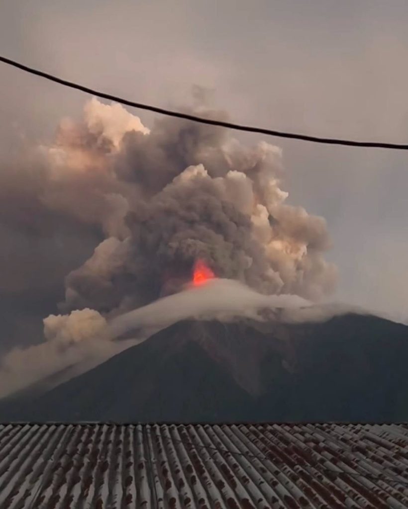 Guatemala : le volcan de Fuego entre en éruption majeure, des milliers d’habitants sous haute alerte